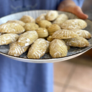 ma'amul - date/nut filled molded cookies